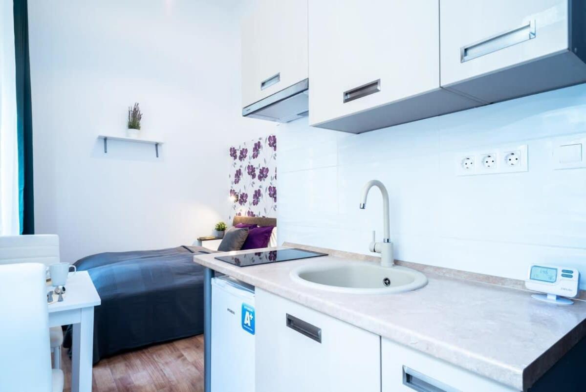 Modern Intimate Studio In The Center Budapest Exterior foto